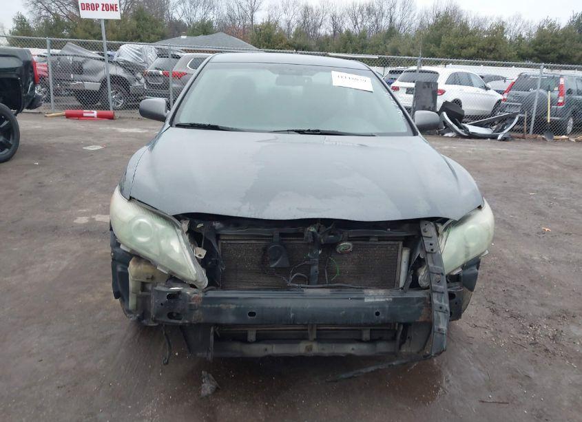 Photo 13 of 2010 Toyota Camry SE (VIN 4T1BF3EK7AU067686)