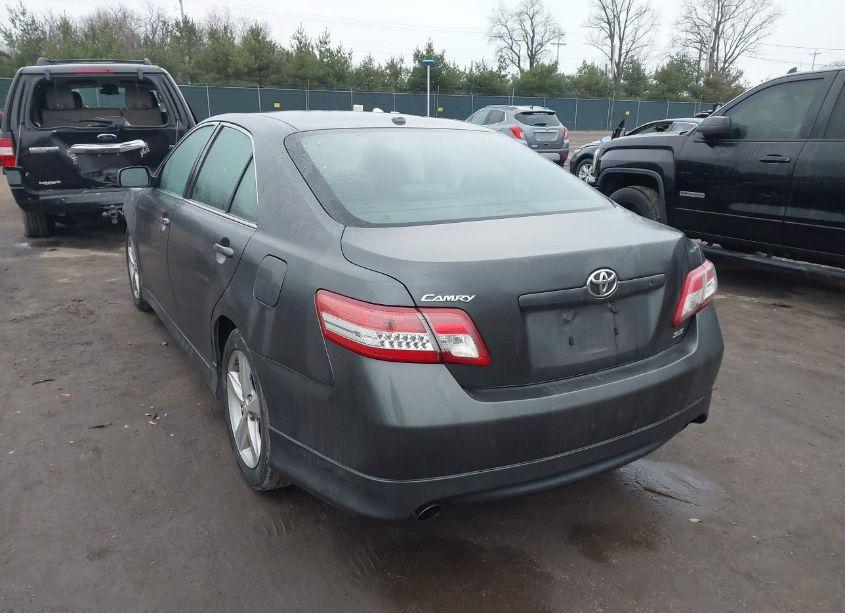 Photo 3 of 2010 Toyota Camry SE (VIN 4T1BF3EK7AU067686)