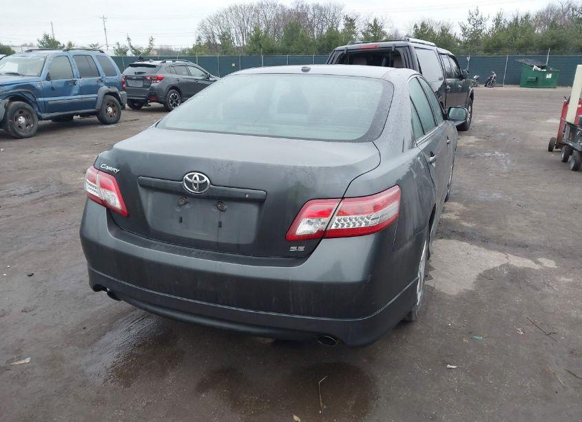 Photo 4 of 2010 Toyota Camry SE (VIN 4T1BF3EK7AU067686)