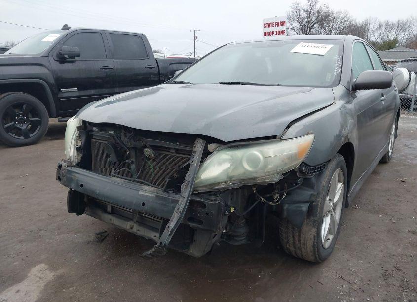 Photo 6 of 2010 Toyota Camry SE (VIN 4T1BF3EK7AU067686)