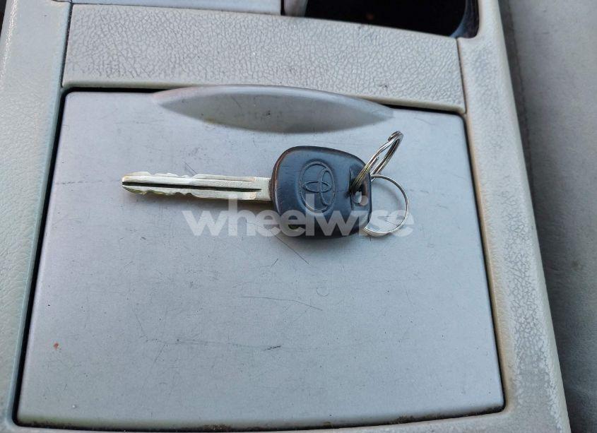 Photo 11 of 2010 Toyota Camry (VIN 4T1BF3EK7AU080969)