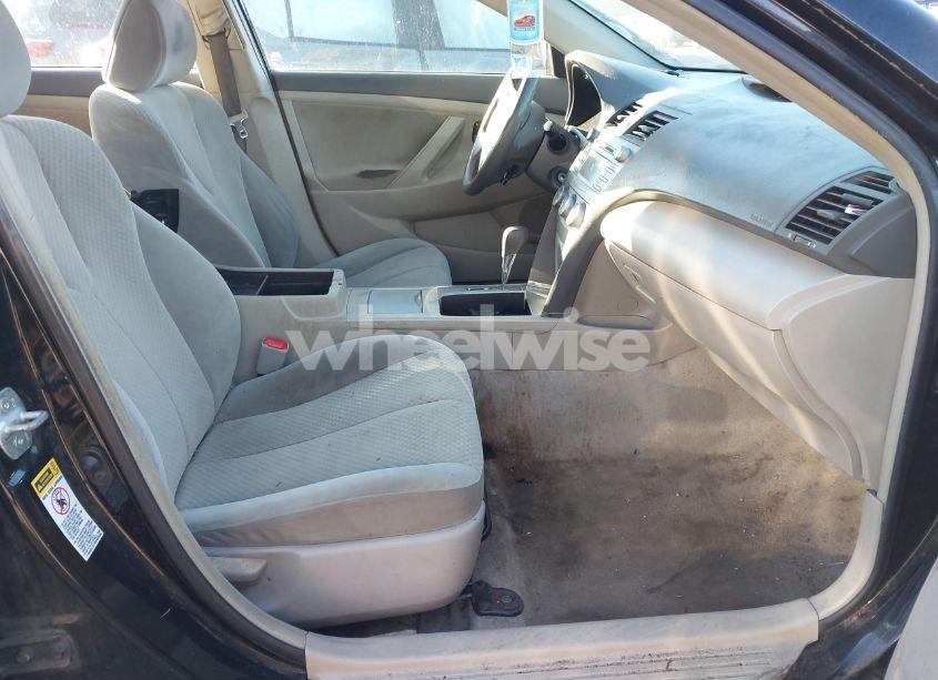 Photo 5 of 2010 Toyota Camry (VIN 4T1BF3EK7AU080969)