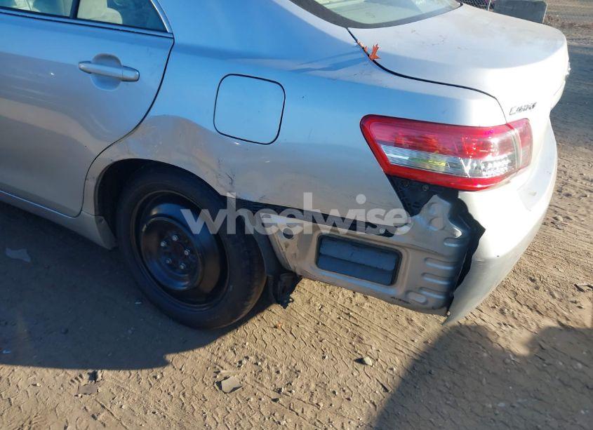 Photo 6 of 2010 Toyota Camry LE (VIN 4T1BF3EK7AU085315)