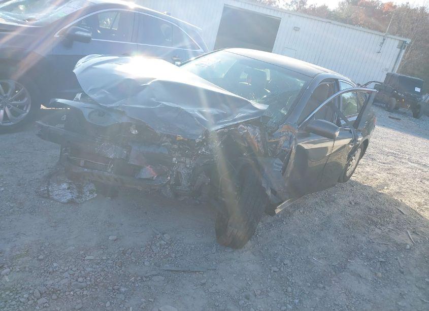 Photo 2 of 2010 Toyota Camry LE (VIN 4T1BF3EK7AU088442)