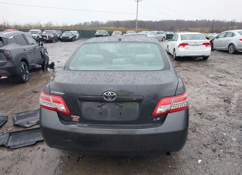 Photo 16 of 2010 Toyota Camry LE (VIN 4T1BF3EK7AU094404)