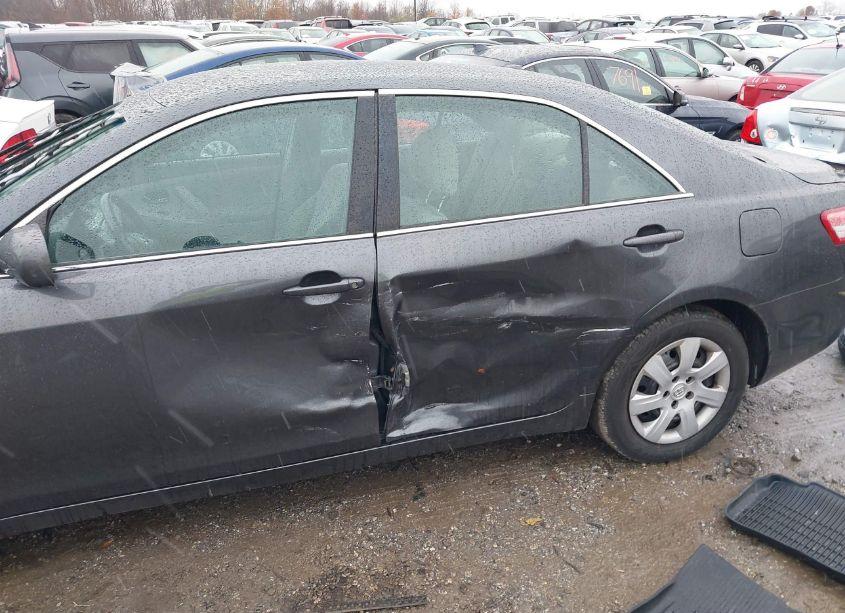 Photo 6 of 2010 Toyota Camry LE (VIN 4T1BF3EK7AU094404)