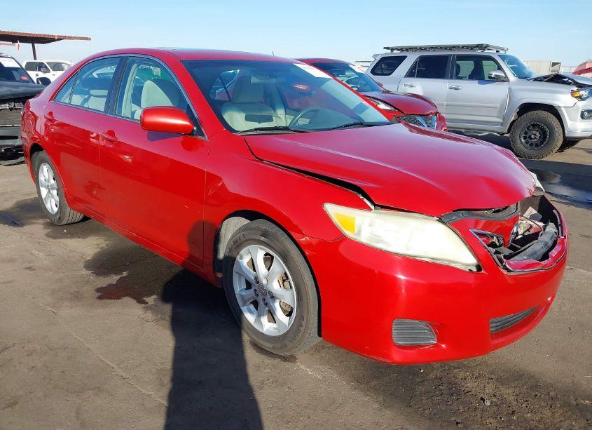 2010 Toyota Camry LE (VIN 4T1BF3EK7AU097447) main photo
