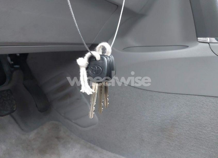 Photo 11 of 2010 Toyota Camry (VIN 4T1BF3EK7AU505543)