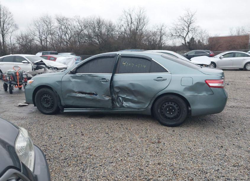 Photo 15 of 2010 Toyota Camry LE (VIN 4T1BF3EK7AU540695)