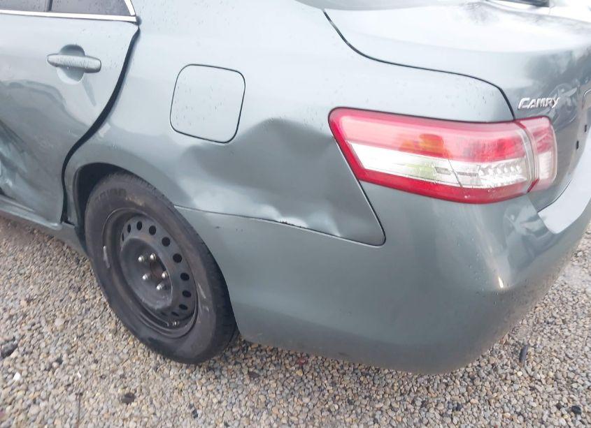 Photo 18 of 2010 Toyota Camry LE (VIN 4T1BF3EK7AU540695)