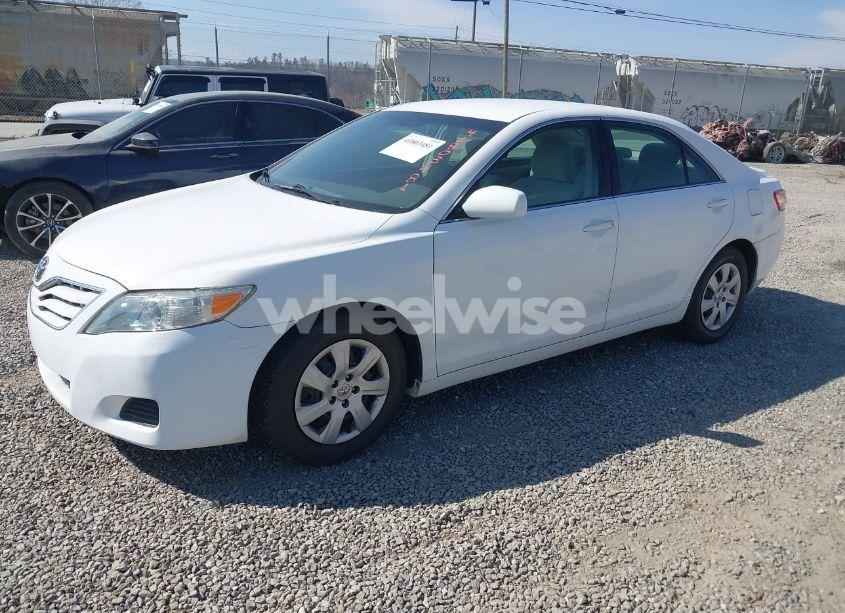 Photo 2 of 2010 Toyota Camry LE (VIN 4T1BF3EK7AU542317)