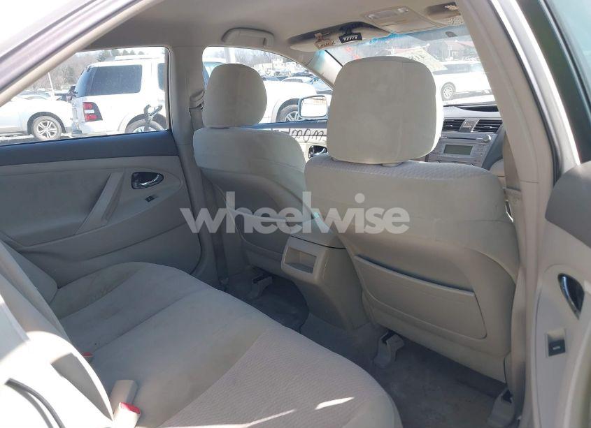 Photo 8 of 2010 Toyota Camry LE (VIN 4T1BF3EK7AU542317)