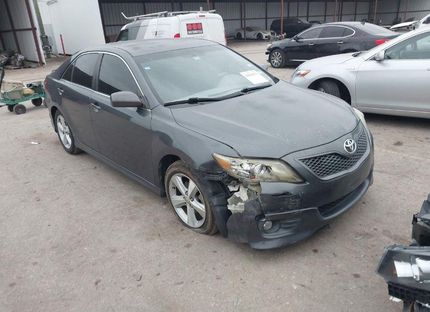 2010 Toyota Camry SE (VIN 4T1BF3EK7AU550837) main photo