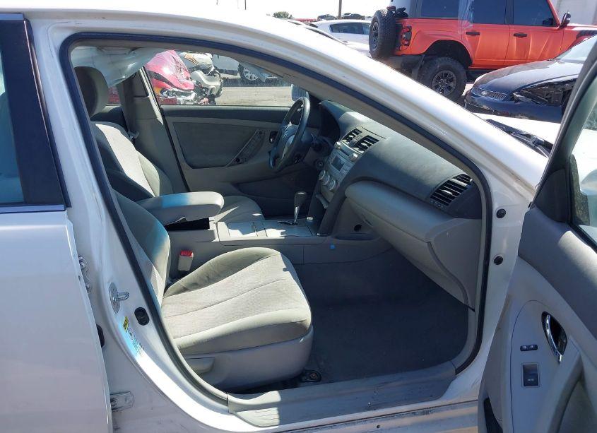 Photo 5 of 2010 Toyota Camry LE (VIN 4T1BF3EK7AU553463)