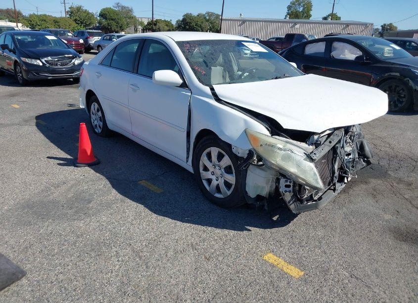 2010 Toyota Camry LE (VIN 4T1BF3EK7AU566018) main photo