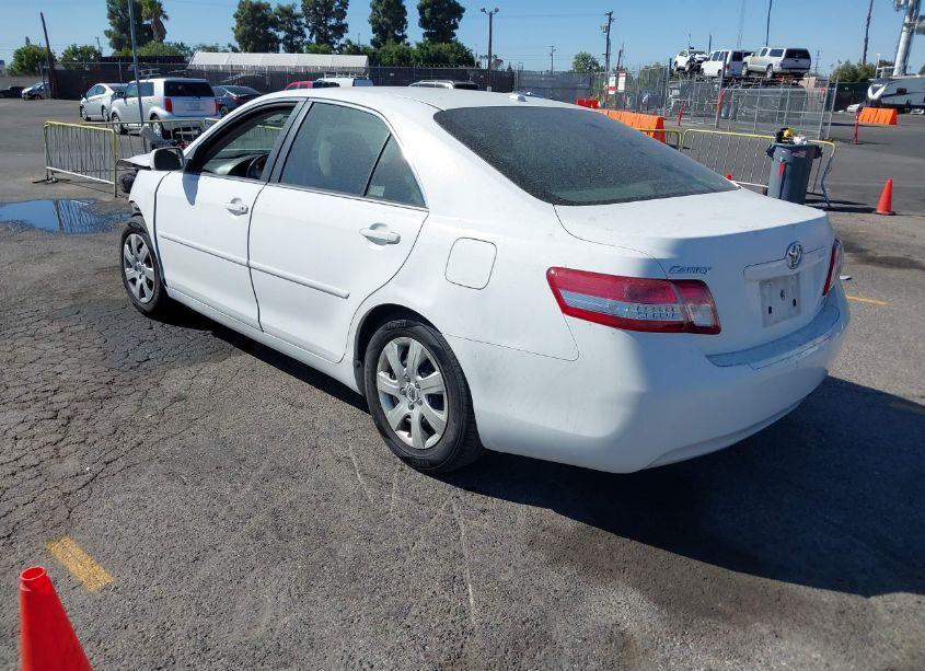 Photo 3 of 2010 Toyota Camry LE (VIN 4T1BF3EK7AU566018)