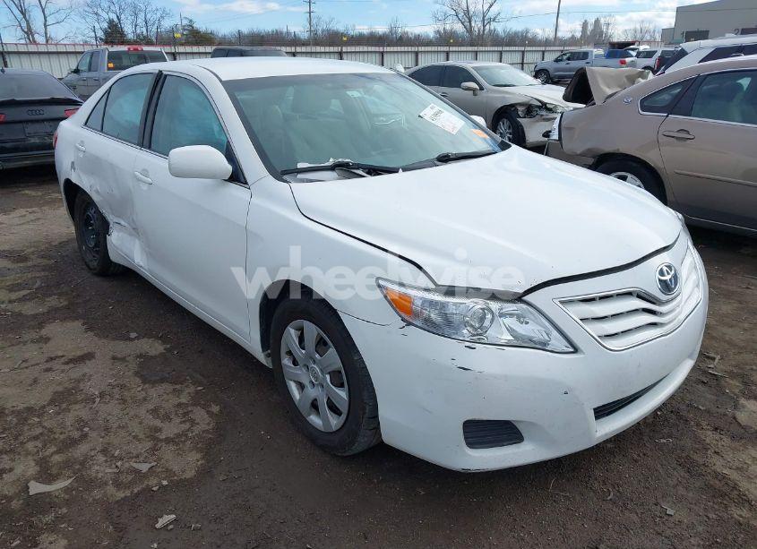 2010 Toyota Camry LE (VIN 4T1BF3EK7AU566407) main photo