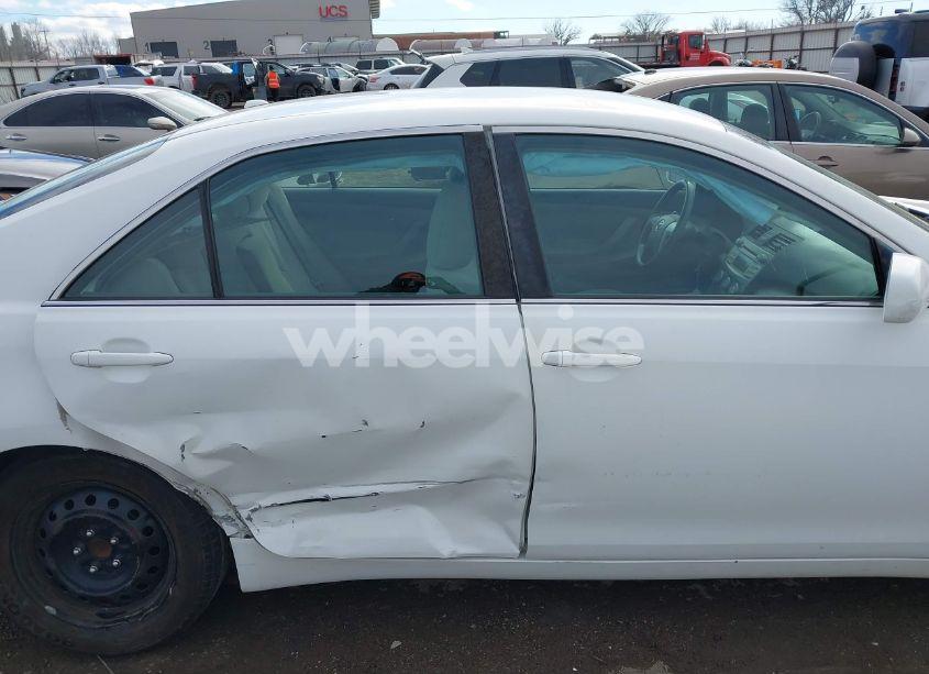 Photo 13 of 2010 Toyota Camry LE (VIN 4T1BF3EK7AU566407)