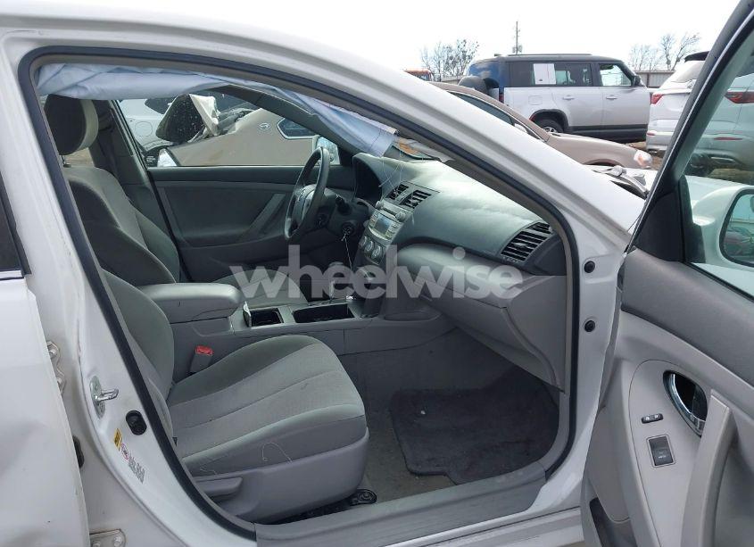 Photo 5 of 2010 Toyota Camry LE (VIN 4T1BF3EK7AU566407)