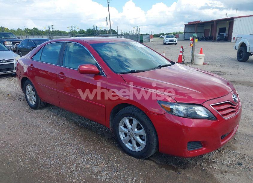 2011 Toyota Camry LE/SE/XLE (VIN 4T1BF3EK7B4161312) main photo