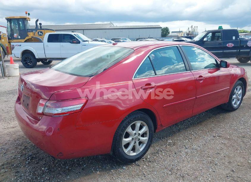 Photo 4 of 2011 Toyota Camry LE/SE/XLE (VIN 4T1BF3EK7B4161312)