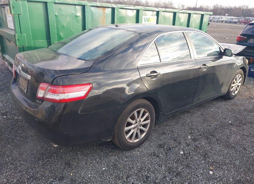 Photo 4 of 2011 Toyota Camry XLE (VIN 4T1BF3EK7BU148821)