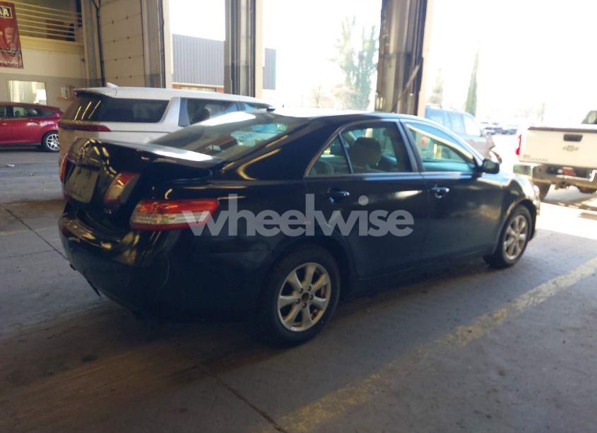 Photo 4 of 2011 Toyota Camry LE (VIN 4T1BF3EK7BU161469)