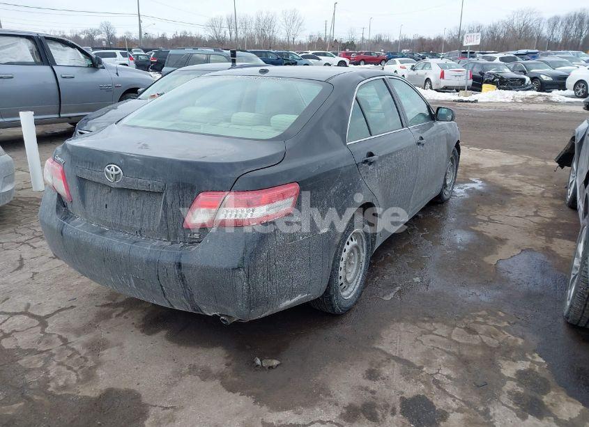 Photo 4 of 2011 Toyota Camry LE (VIN 4T1BF3EK7BU164968)