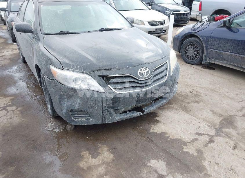 Photo 6 of 2011 Toyota Camry LE (VIN 4T1BF3EK7BU164968)