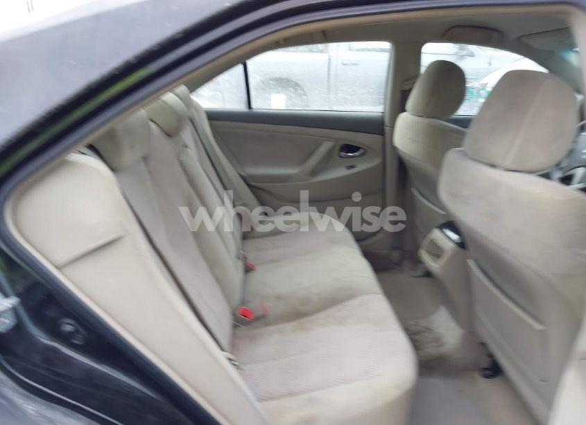 Photo 8 of 2011 Toyota Camry LE (VIN 4T1BF3EK7BU164968)