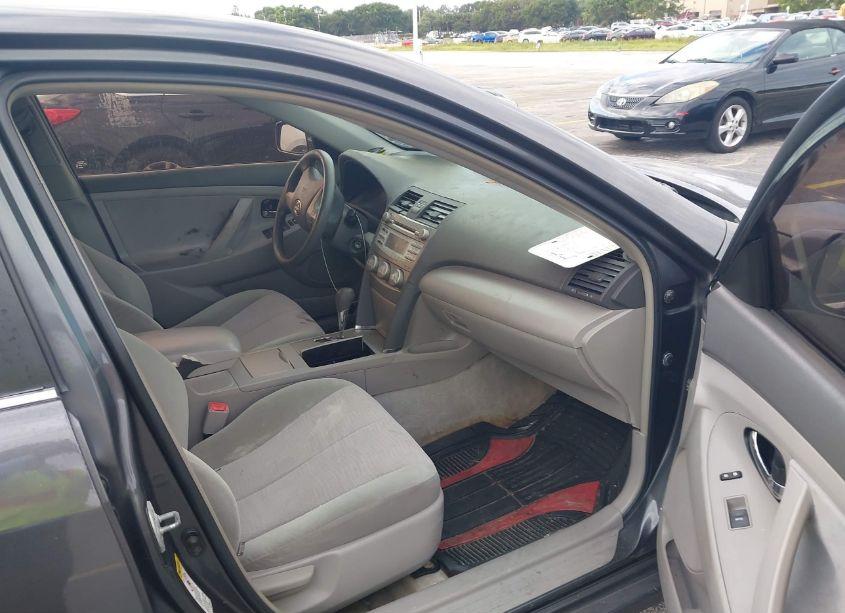 Photo 5 of 2011 Toyota Camry LE (VIN 4T1BF3EK7BU168101)