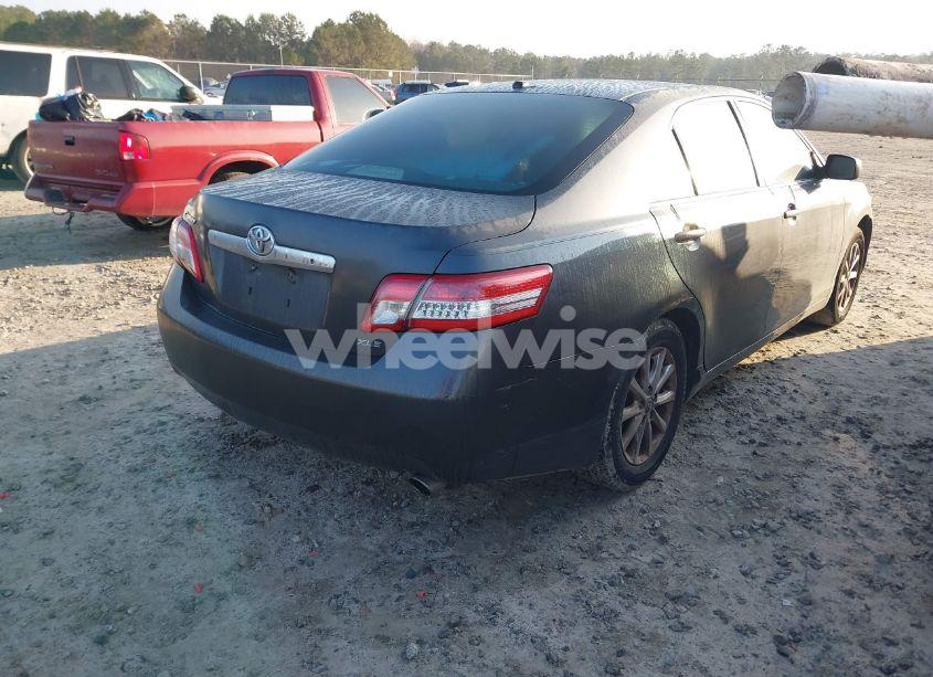 Photo 4 of 2011 Toyota Camry XLE (VIN 4T1BF3EK7BU168938)