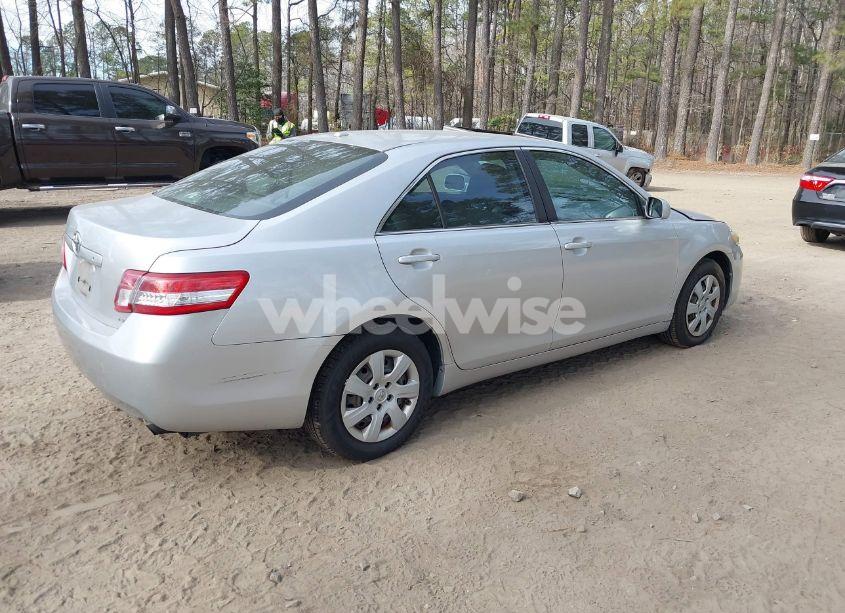 Photo 4 of 2011 Toyota Camry LE (VIN 4T1BF3EK7BU177106)