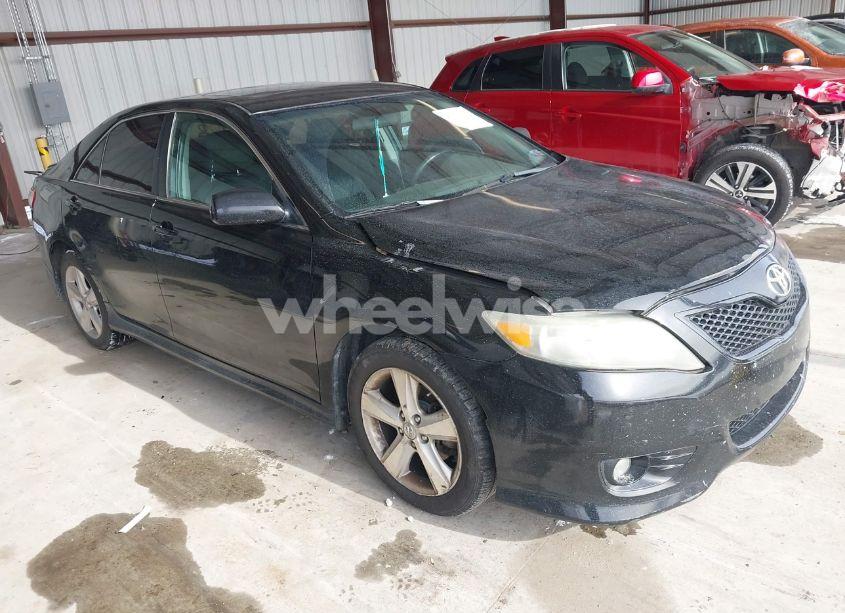 2011 Toyota Camry SE (VIN 4T1BF3EK7BU178028) main photo