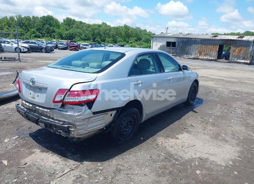 Photo 4 of 2011 Toyota Camry LE (VIN 4T1BF3EK7BU180832)