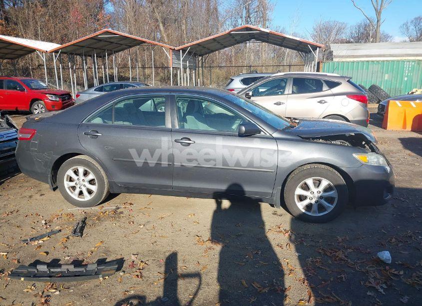 Photo 13 of 2011 Toyota Camry LE (VIN 4T1BF3EK7BU183794)