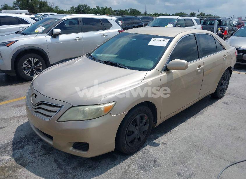 Photo 2 of 2011 Toyota Camry LE (VIN 4T1BF3EK7BU198392)