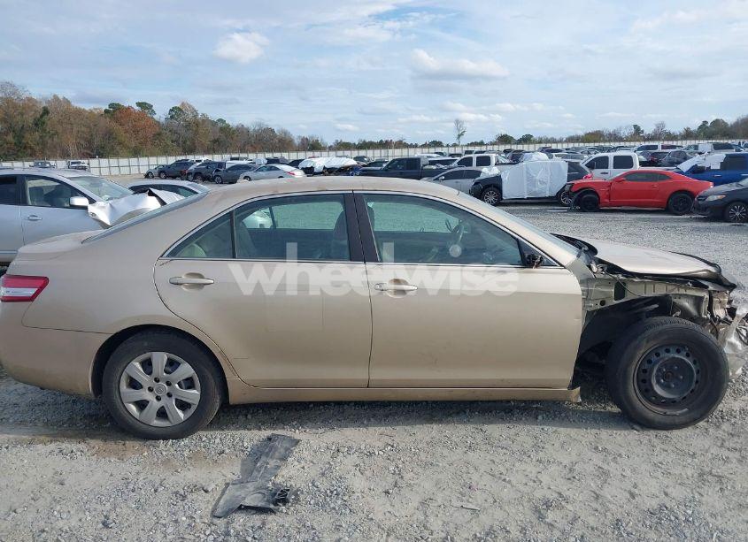 Photo 13 of 2011 Toyota Camry (VIN 4T1BF3EK7BU200058)