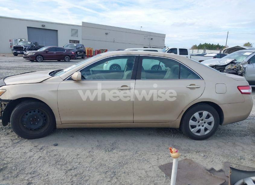Photo 14 of 2011 Toyota Camry (VIN 4T1BF3EK7BU200058)
