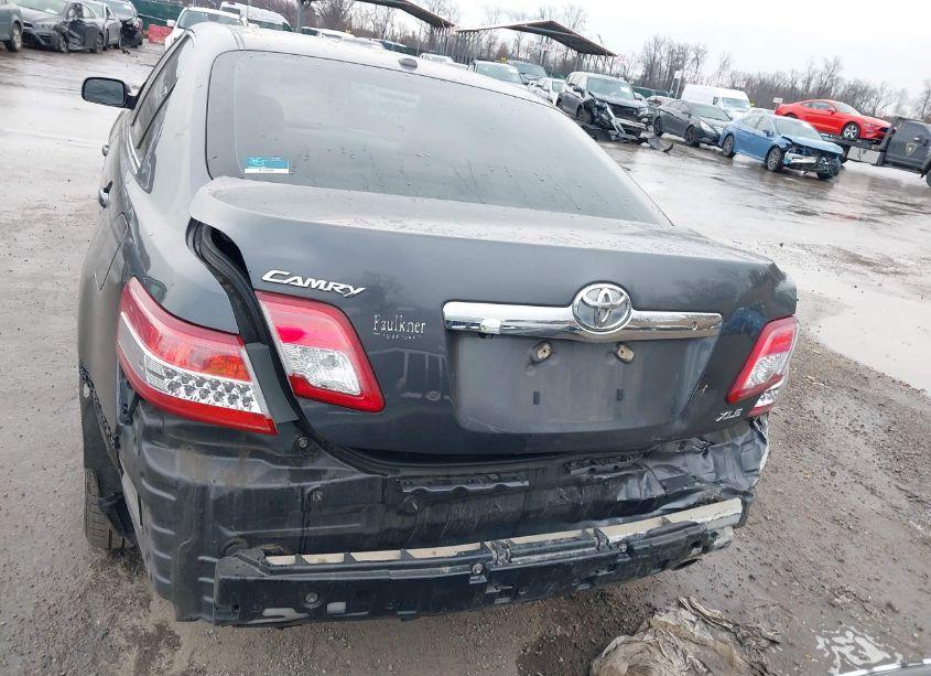 Photo 6 of 2011 Toyota Camry XLE (VIN 4T1BF3EK7BU205437)