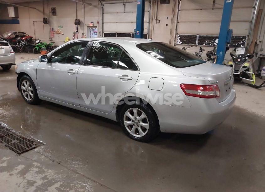 Photo 3 of 2011 Toyota Camry LE (VIN 4T1BF3EK7BU217166)
