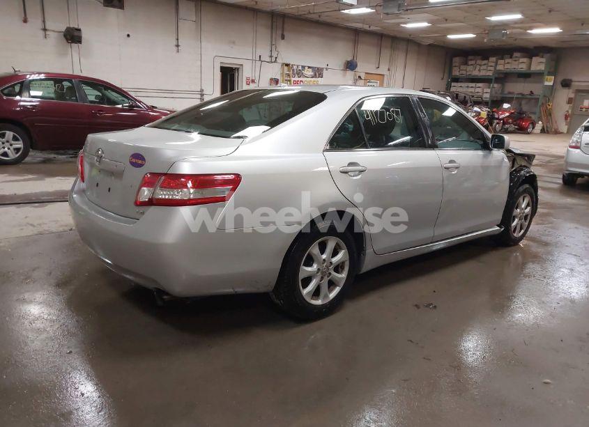 Photo 4 of 2011 Toyota Camry LE (VIN 4T1BF3EK7BU217166)