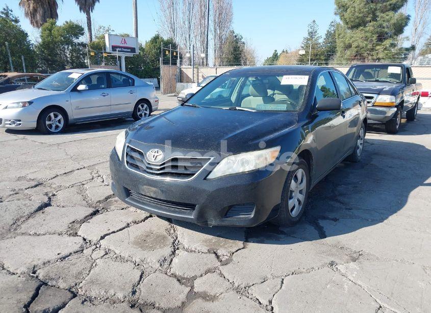 Photo 2 of 2011 Toyota Camry LE (VIN 4T1BF3EK7BU223341)