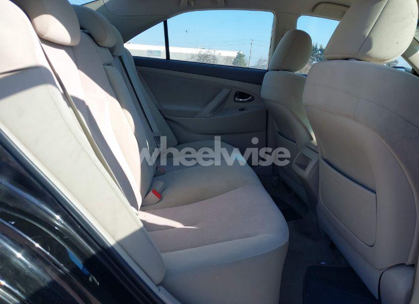 Photo 8 of 2011 Toyota Camry LE (VIN 4T1BF3EK7BU223341)