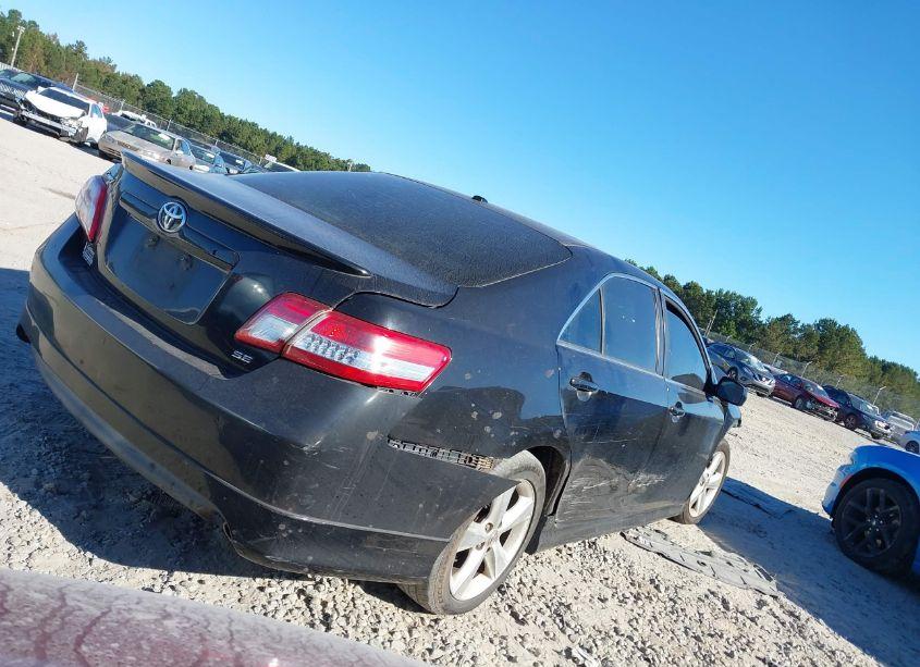 Photo 4 of 2011 Toyota Camry SE (VIN 4T1BF3EK7BU225719)