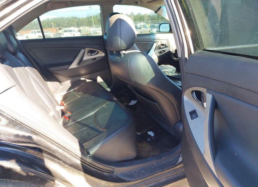 Photo 8 of 2011 Toyota Camry SE (VIN 4T1BF3EK7BU225719)