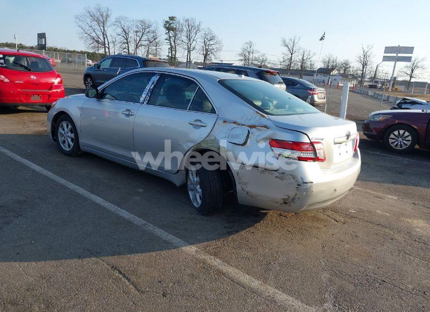 Photo 3 of 2011 Toyota Camry LE (VIN 4T1BF3EK7BU230595)