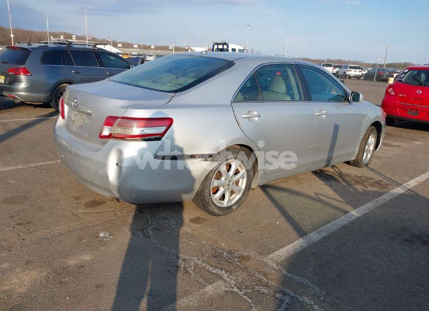 Photo 4 of 2011 Toyota Camry LE (VIN 4T1BF3EK7BU230595)