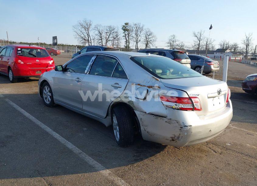 Photo 6 of 2011 Toyota Camry LE (VIN 4T1BF3EK7BU230595)