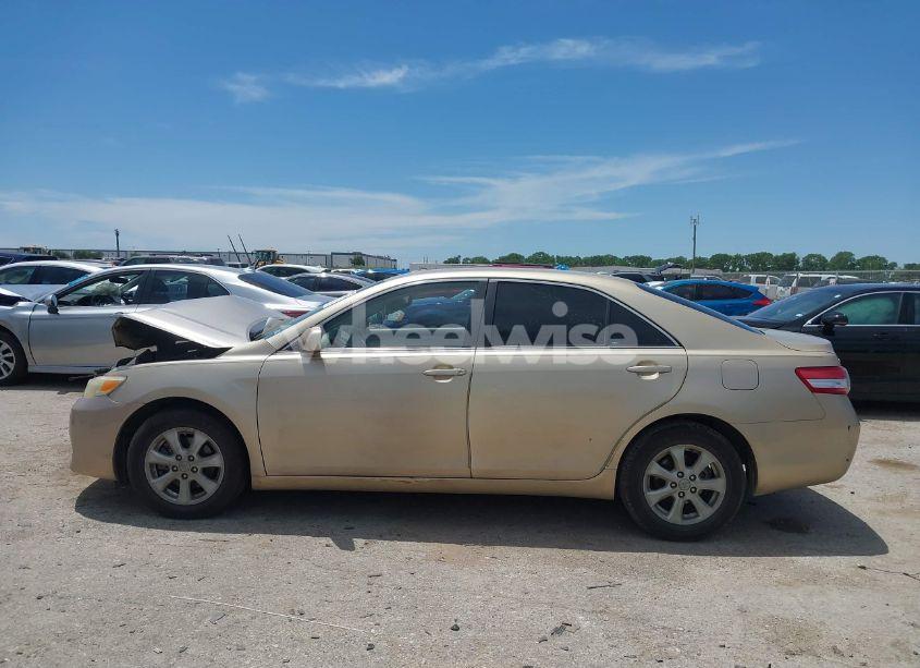 Photo 14 of 2011 Toyota Camry LE (VIN 4T1BF3EK7BU230614)